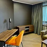 מלון Trip Frankfurt-heusenstamm Tagungshotel 4*