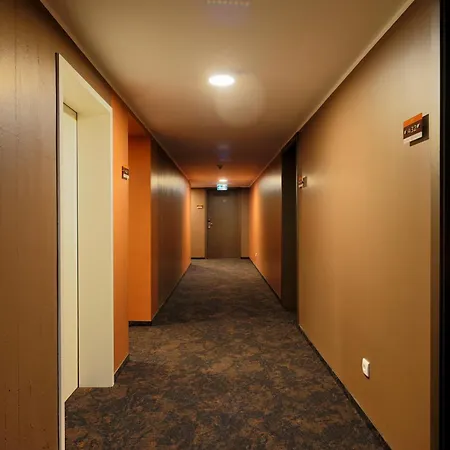 Trip Frankfurt-heusenstamm Tagungshotel فندق هويزنشتام