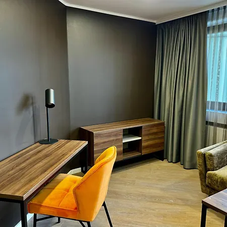 מלון Trip Frankfurt-heusenstamm Tagungshotel 4*