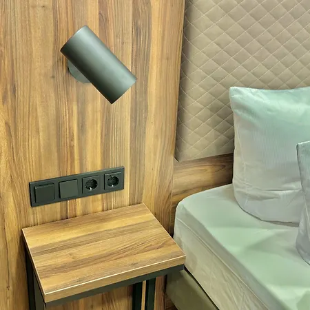 מלון Trip Frankfurt-heusenstamm Tagungshotel 4*