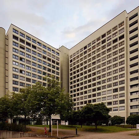 מלון Trip Frankfurt-heusenstamm Tagungshotel 4*