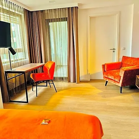 Trip Frankfurt-heusenstamm Tagungshotel 4* Хойзенштамм