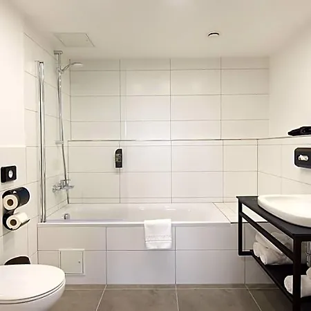Отель Trip Frankfurt-heusenstamm Tagungshotel Хойзенштамм