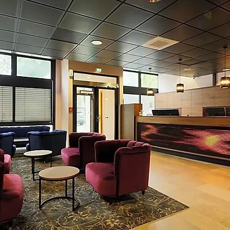 Trip Frankfurt-heusenstamm Tagungshotel Отель Хойзенштамм