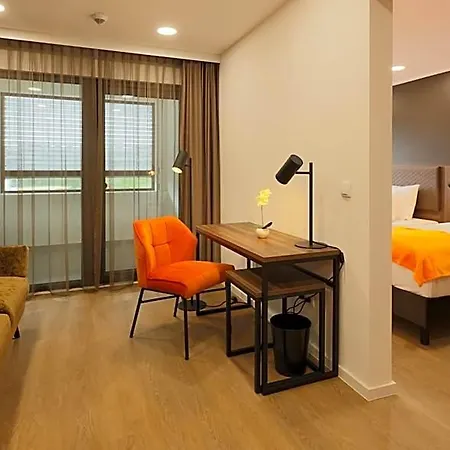 Trip Frankfurt-heusenstamm Tagungshotel Отель Хойзенштамм