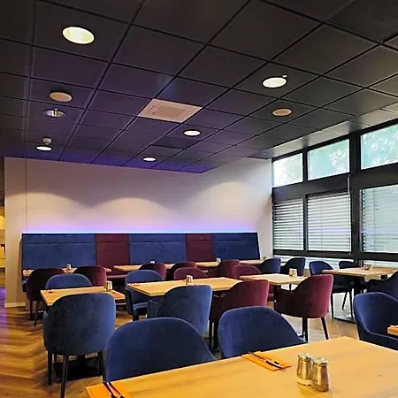 Trip Frankfurt-heusenstamm Tagungshotel Хойзенштамм