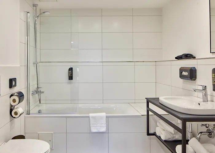 Szálloda Trip Frankfurt-heusenstamm Tagungshotel 4*